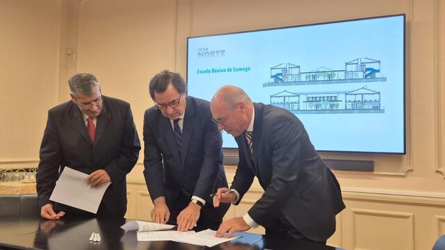 escola_basica_assinatura_financiamento_ccdrn_dez2024