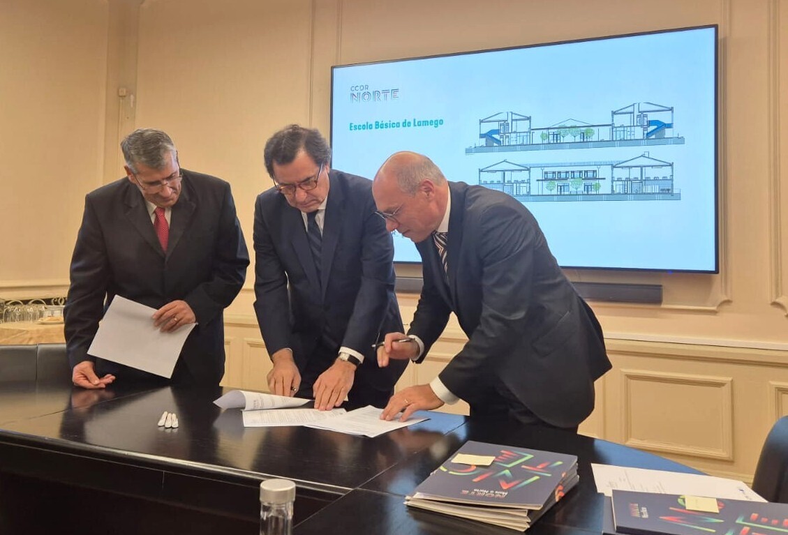 Autarquia assina contrato para reabilitação da Escola Básica 2/3
