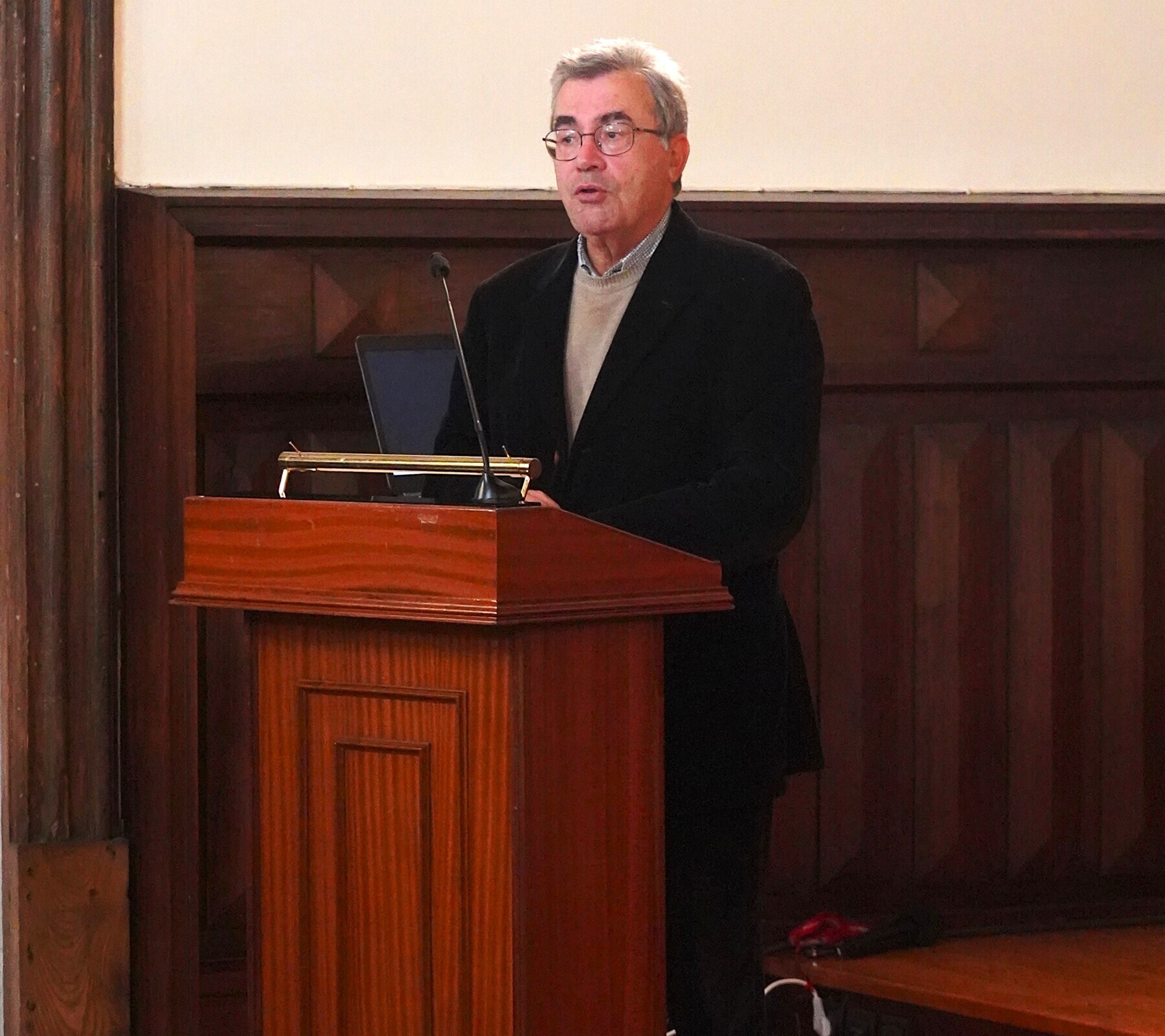 Alberto Almeida apresenta "A Epopeia Pedagógica da 1ª República em Portugal"