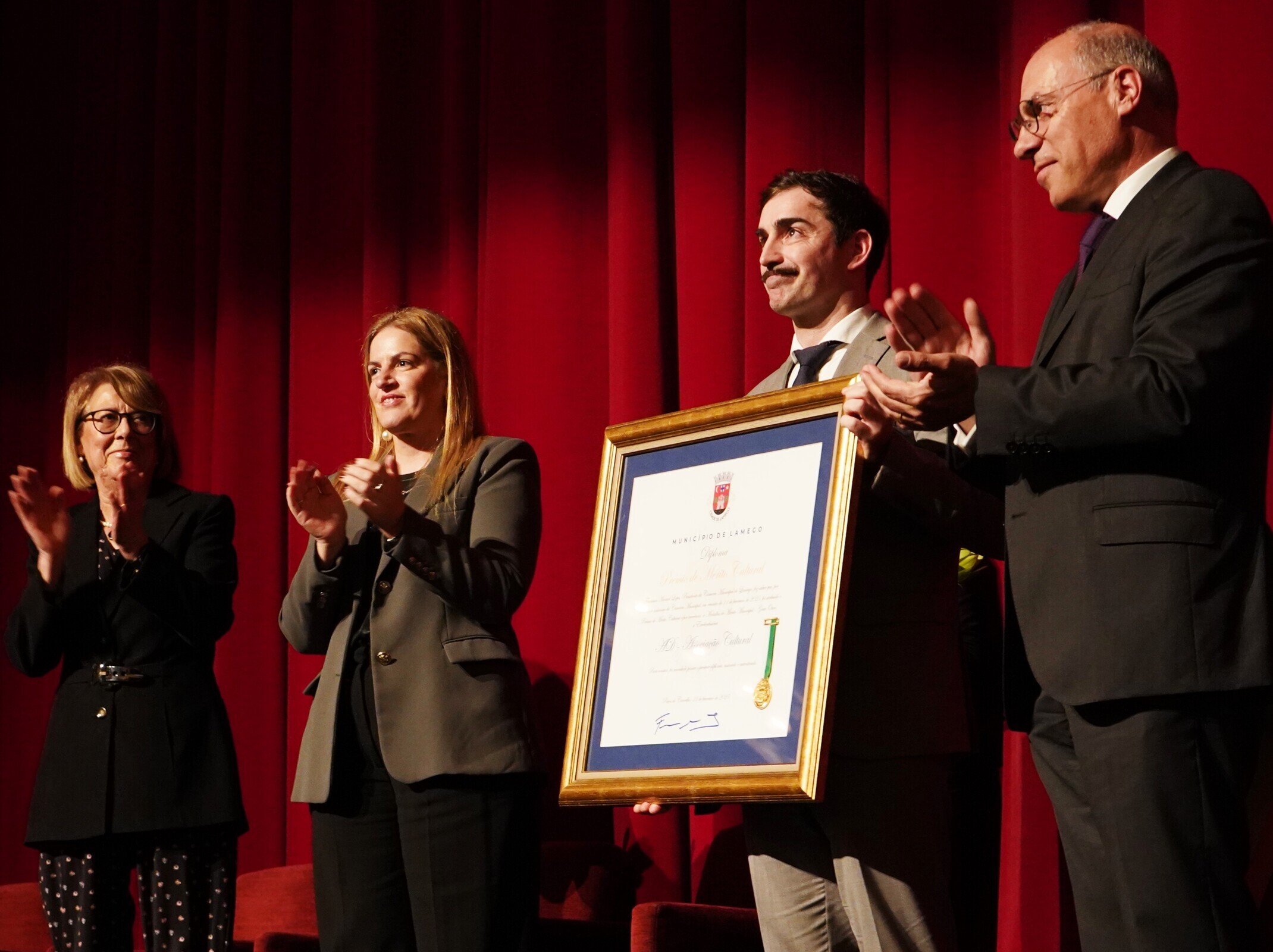 Aniversário da Reabertura do TRC distingue a AD - Associação Cultural